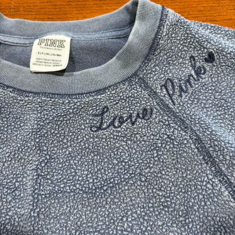 PINK Victoria's Secret Blue Crew Neck Sweater small - Picture 2 of 6